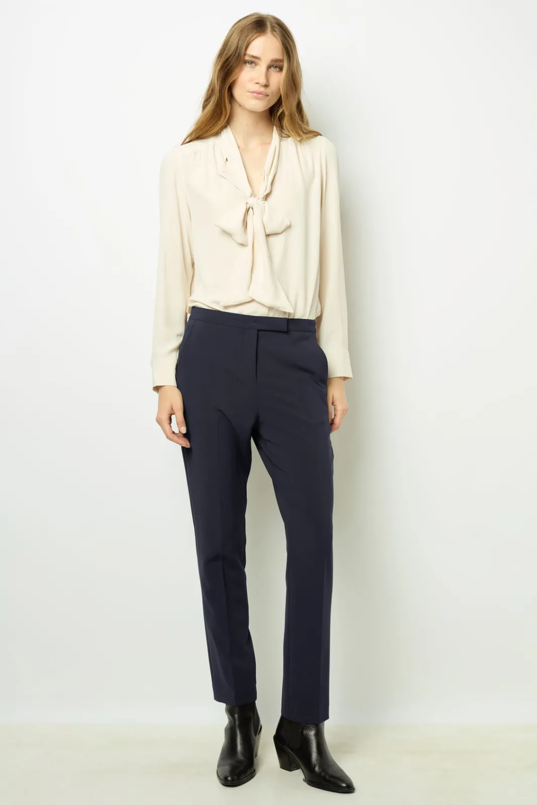 New Elasticated slim pants - NEA Trousers