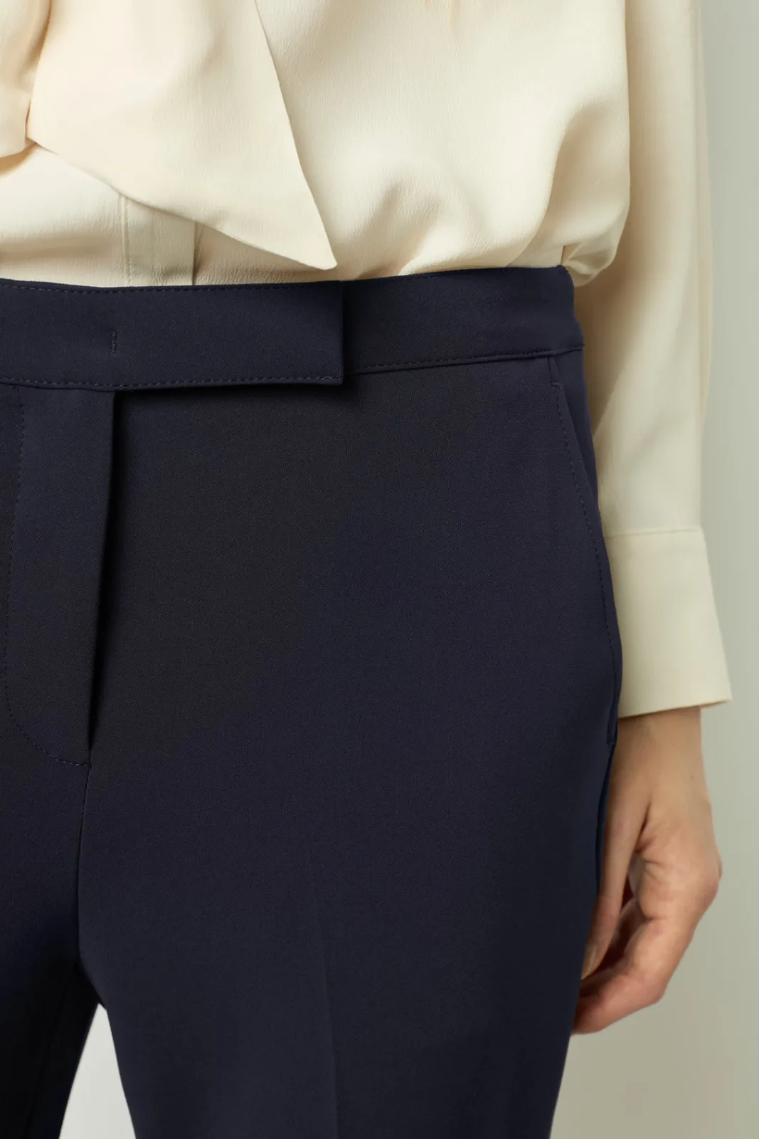 New Elasticated slim pants - NEA Trousers