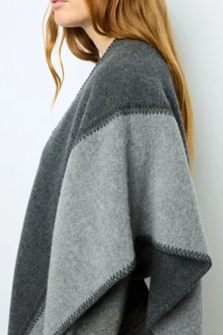 Discount Two-tone poncho - DAMIANE Scarves