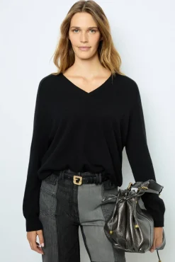 Hot V-neck cashmere sweater - LILIROSE Knitwear