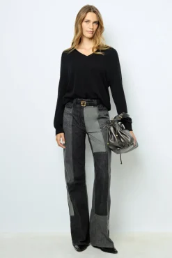 Hot V-neck cashmere sweater - LILIROSE Knitwear